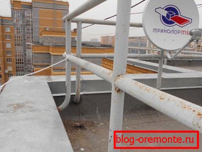 Инсталација на кровној огради