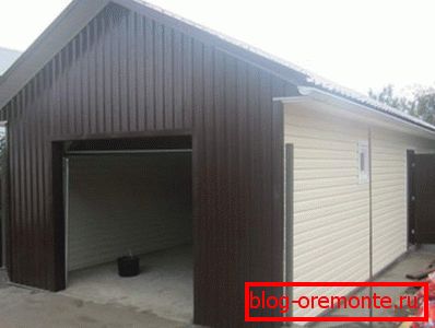 С обзиром на гаражу са зидним фолијама