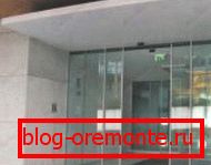 Пример аутоматских стаклених врата