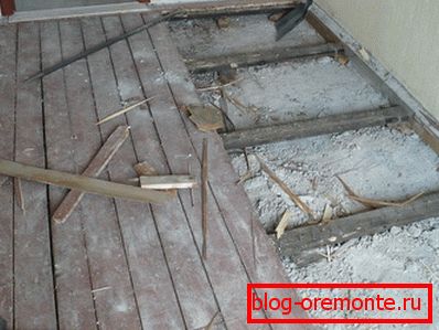 Демонтирање старог подног дна Демонтирање старог подног дна