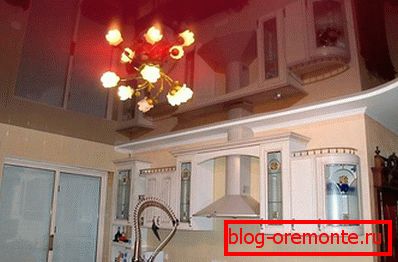 Дизајн ниске стропне собе Дизајн ниске стропне собе