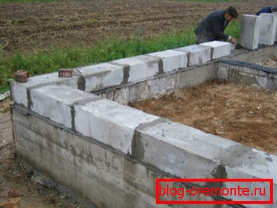 Пена блокови не захтевају јаку основу Пена блокови не захтевају јаку основу