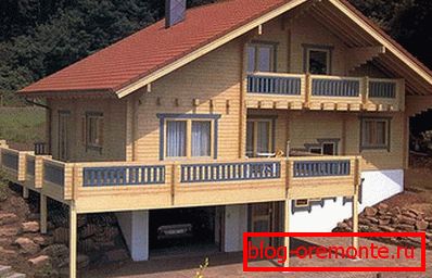 Фотографије куће са полу-подземном гаражом и терасом Фотографије куће са полу-подземном гаражом и терасом