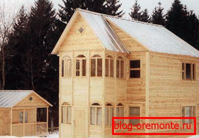 Фотографије су монтирале куће из профила Фотографије су монтирале куће из профила