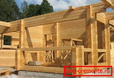 Фотографије изградње куће дрвне грађе. Фотографије изградње куће дрвне грађе.