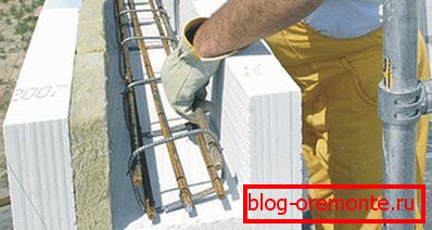 Израда ојачавајућег појаса употребом посебних блокова газираног бетона, где се претпоставља општа веза и додатна изолација Израда ојачавајућег појаса употребом посебних блокова газираног бетона, где се претпоставља општа веза и додатна изолација