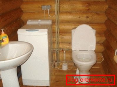 Компактно купатило у вртној кући Компактно купатило у вртној кући