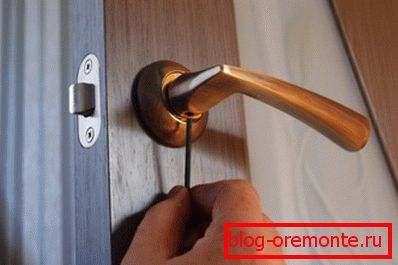 Причврстите причвршћивање за хармоника врата Причврстите причвршћивање за хармоника врата