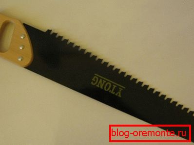 На фотографији - специјална рука видела је ИТОНГ На фотографији - специјална рука видела је ИТОНГ