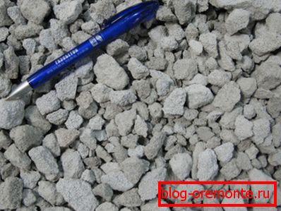 У фото-газираној бетону за грађевинске радове У фото-газираној бетону за грађевинске радове