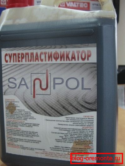 На слици - суперпластификатор за решења На слици - суперпластификатор за решења