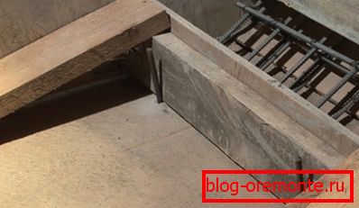 Слика јасно показује кавез ојачања и доњи држач, који истовремено служи и као страна доње фазе