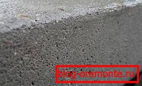 Водонепропусност и отпорност на мраз утичу на густину структуре. Овај бренд има лабаву структуру. Водонепропусност и отпорност на мраз утичу на густину структуре. Овај бренд има лабаву структуру.