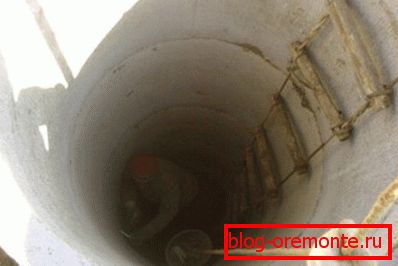 Почињемо да подривамо земљу испод колоне. Почињемо да подривамо земљу испод колоне.