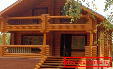 Не журите да одмах поставите прозоре и врата, кућа ће се смањивати. Не журите да одмах поставите прозоре и врата, кућа ће се смањивати.