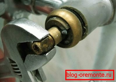 Зашто су цеви за воду зујале