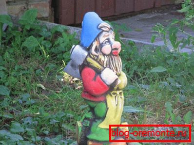 Неке врсте таквих производа су такође направљене од бетона, а не гипса, али захтевају доста мануелног рада. Неке врсте таквих производа су такође направљене од бетона, а не гипса, али захтевају доста мануелног рада.