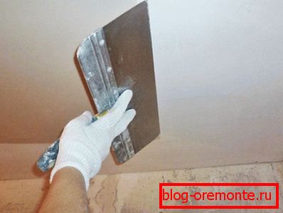 Састав се испружује шпатулом Састав се испружује шпатулом