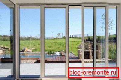 Паралелно клизна врата у приватној кући Паралелно клизна врата у приватној кући