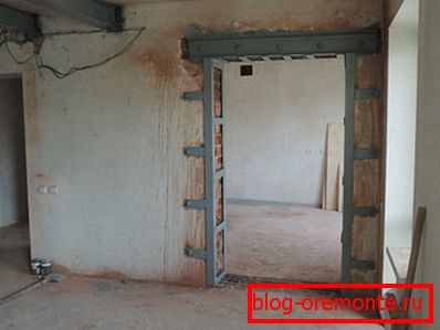 Отварање ојачаног металом подложно обавезном малтерисању