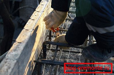 Постављање између појаса за ојачање - није једноставан посао