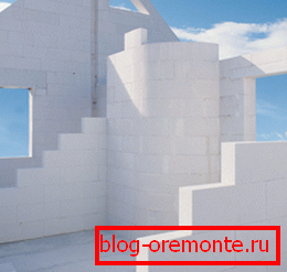 Са употребом газираног бетона, постало је могуће створити структуре било којег облика без бриге о њиховој тежини. Са употребом газираног бетона, постало је могуће створити структуре било којег облика без бриге о њиховој тежини.