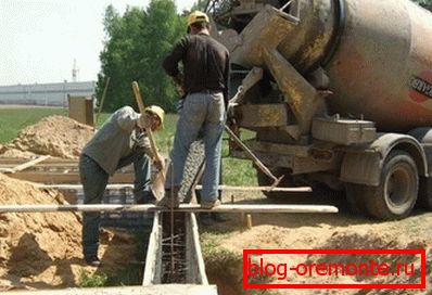 Спајање се врши директно током процеса сипања раствора. Спајање се врши директно током процеса сипања раствора.