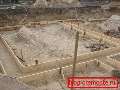 Изградња темеља је важан поступак, чији квалитет зависи од целокупног каснијег процеса изградње. Изградња темеља је важан поступак, чији квалитет зависи од целокупног каснијег процеса изградње.