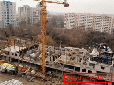 Изградња објекта помоћу бетонских конструкција за одвајање подова Изградња објекта помоћу бетонских конструкција за одвајање подова