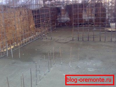 Цистерна у топлоти због напајања електричном струјом преко инсталираног система грејања Цистерна у топлоти због напајања електричном струјом преко инсталираног система грејања
