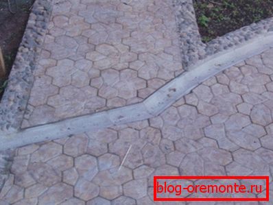 Ултра-бетонски коловоз је демократска опција за сеоски дом (нећете морати да поправљате годину дана) Ултра-бетонски коловоз је демократска опција за сеоски дом (нећете морати да поправљате годину дана)