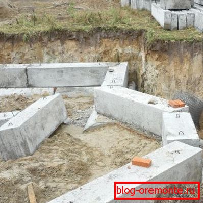 Блокови се постављају тако да вертикални спојеви не одговарају Блокови се постављају тако да вертикални спојеви не одговарају