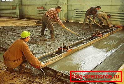 Нивелисање бетона са вибрационим гребањем Нивелисање бетона са вибрационим гребањем