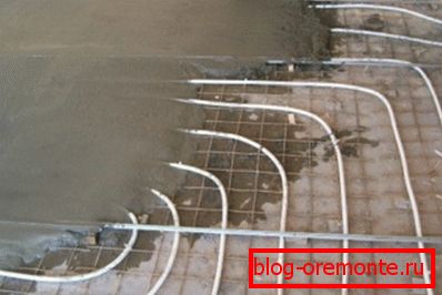 Испуњавање топлоте изолованог пода на светионици. Испуњавање топлоте изолованог пода на светионици.